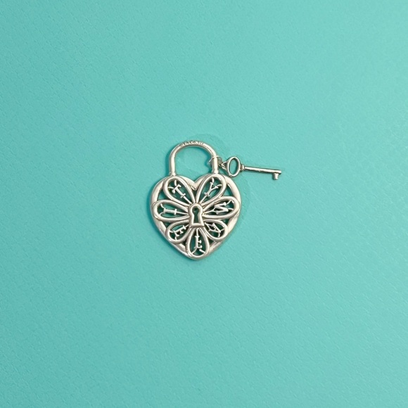 Tiffany & Co Sterling Silver Filigree Heart and Key Pendant - No Chain - Picture 2 of 6